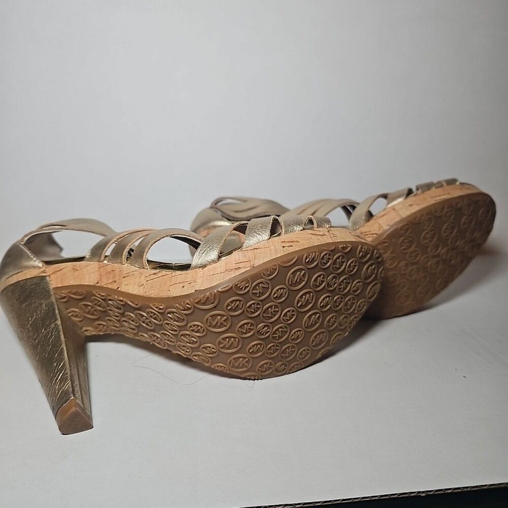 Women's Michael Kors Vintage Gold Leather Gladiator Pumps Cork Platform 8 - Picture 6 of 6